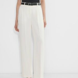 Aritzia Effortless Pant